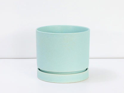 Carmel Planter w/ Attached Saucer