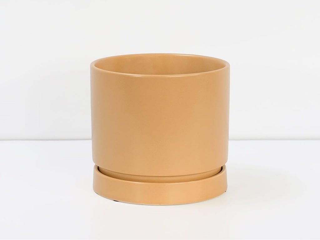 Carmel Planter w/ Attached Saucer