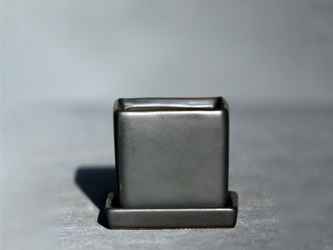 Cube Pot w/ Detached Saucer